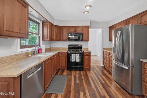 20 Van Brummel Lane Ballston Spa NY 12020