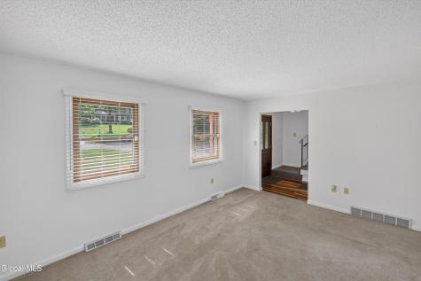 20 Van Brummel Lane Ballston Spa NY 12020