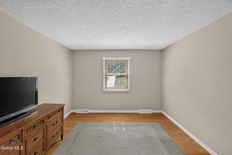 20 Van Brummel Lane Ballston Spa NY 12020