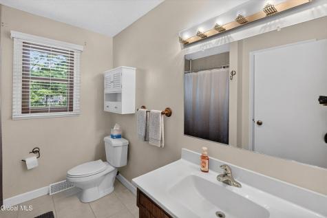 20 Van Brummel Lane Ballston Spa NY 12020