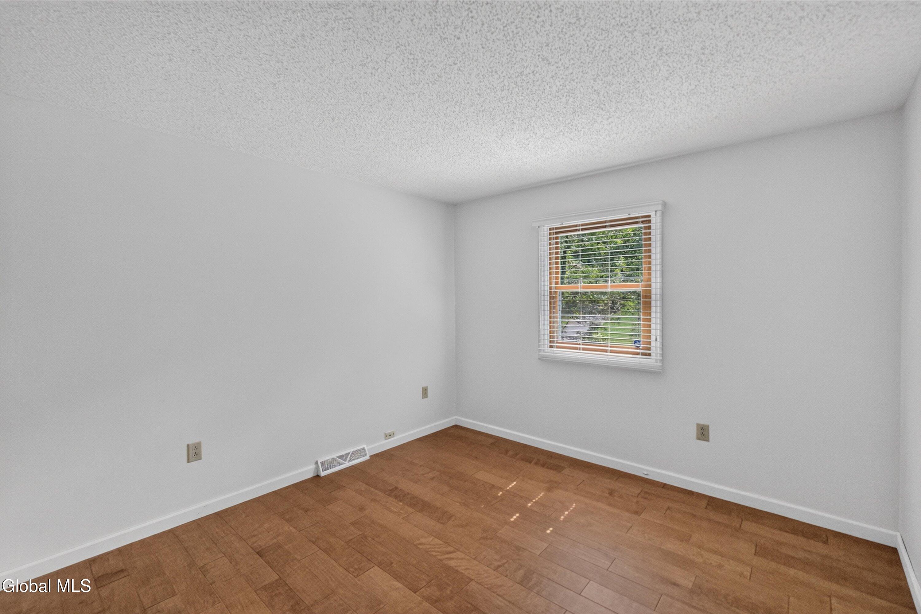 20 Van Brummel Lane Ballston Spa NY 12020