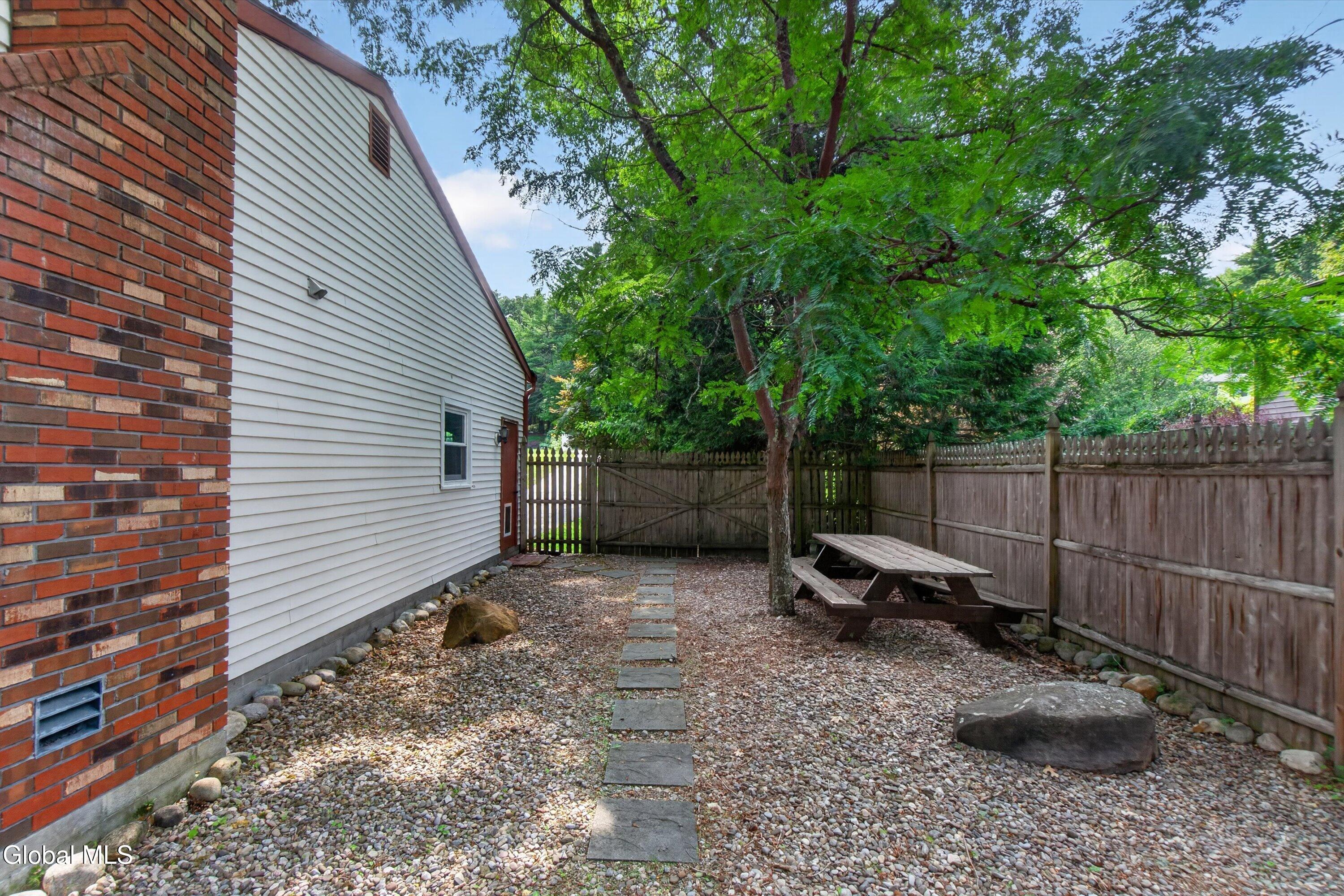 20 Van Brummel Lane Ballston Spa NY 12020
