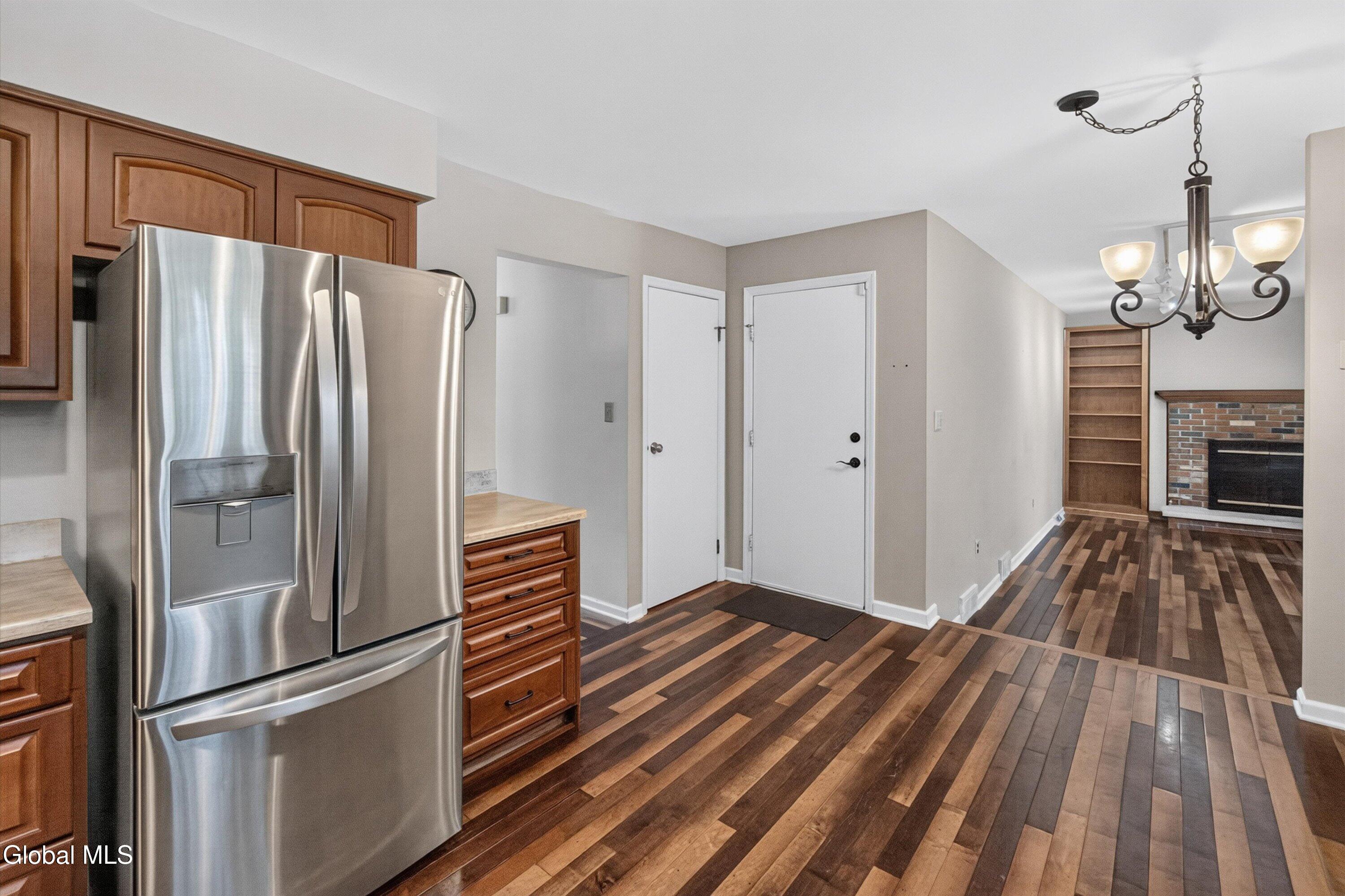 20 Van Brummel Lane Ballston Spa NY 12020