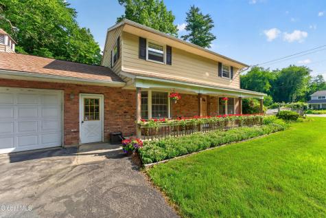 47 Weston Drive Clifton Park NY 12065