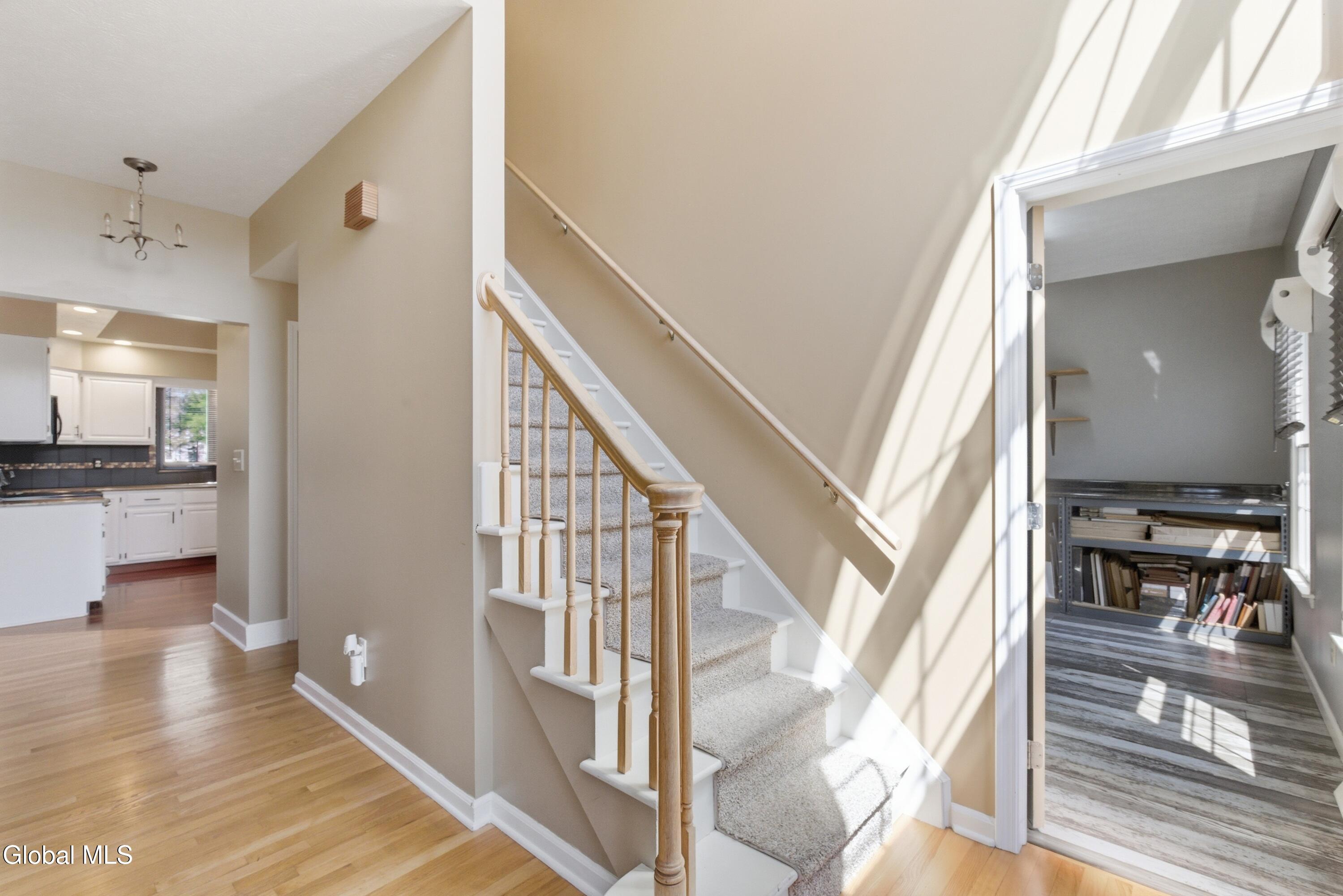 145 Kennewyck Circle Guilderland NY 12159