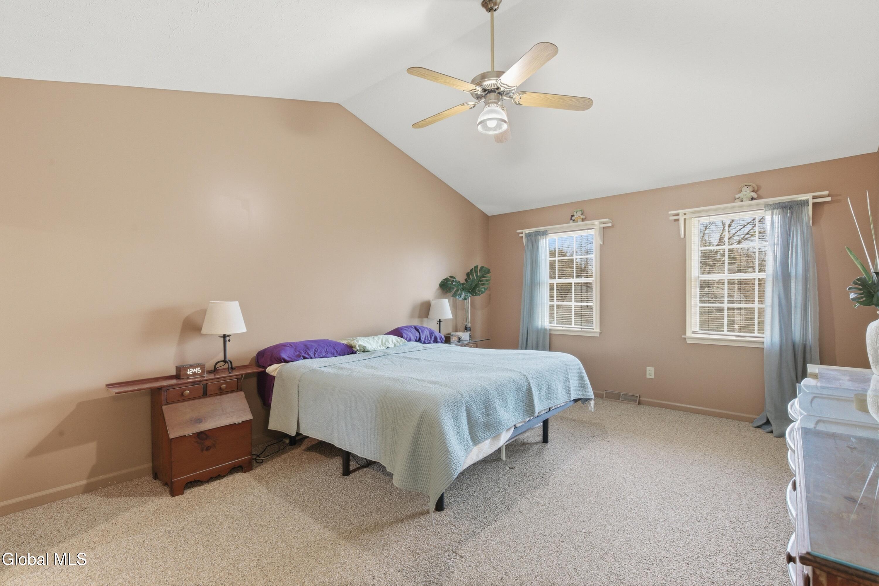 145 Kennewyck Circle Guilderland NY 12159