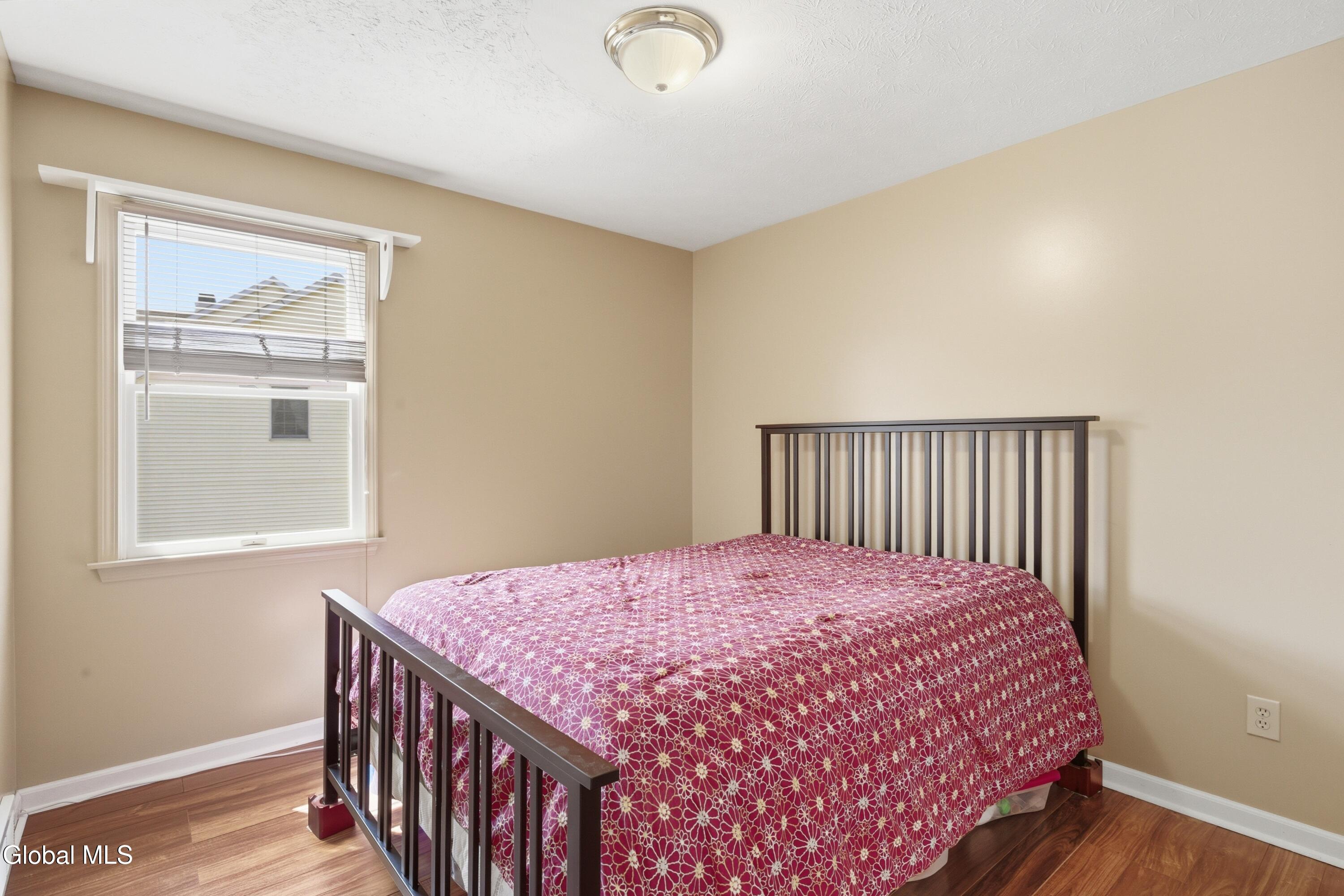 145 Kennewyck Circle Guilderland NY 12159