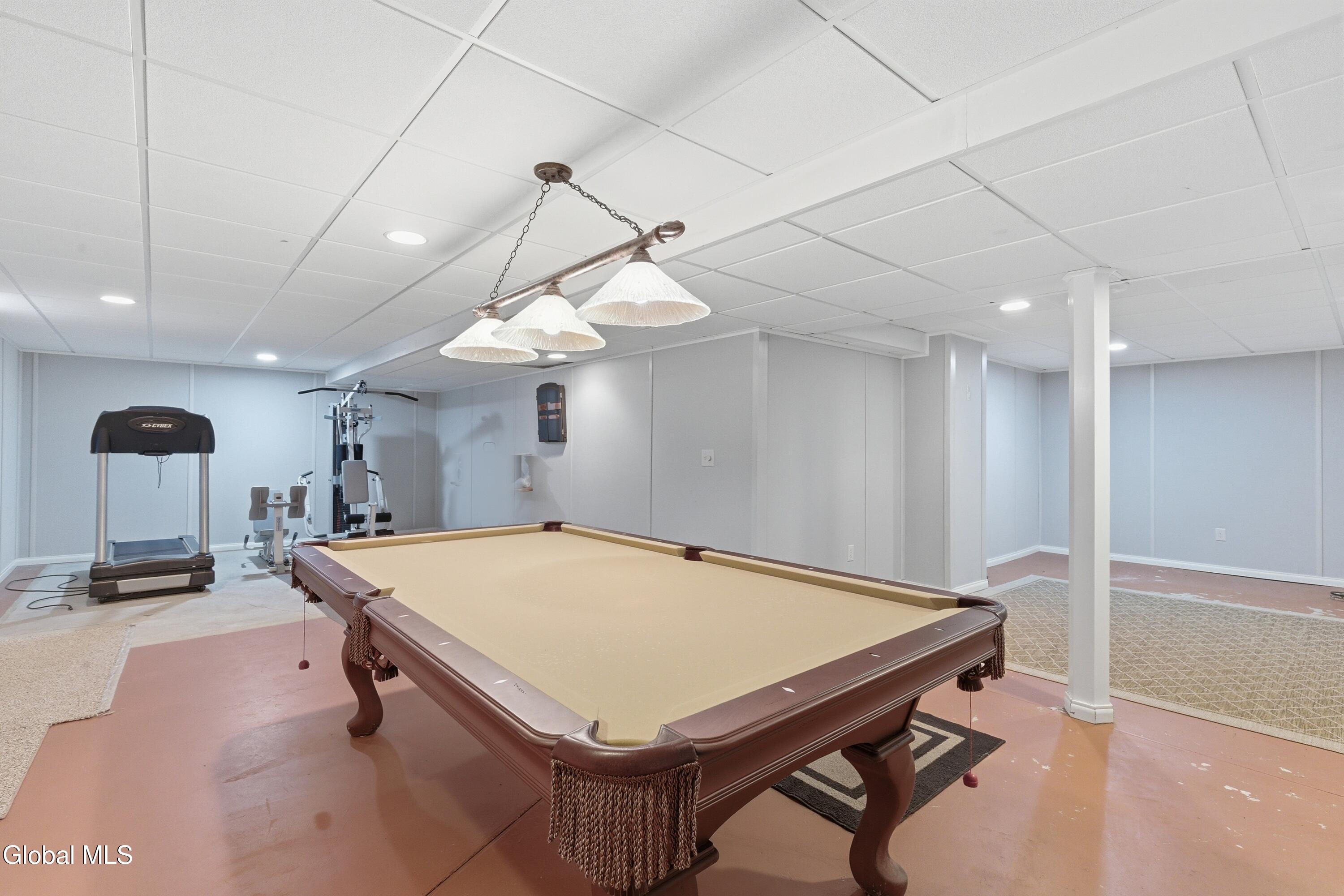145 Kennewyck Circle Guilderland NY 12159