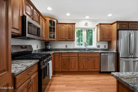 10 Rose Ridge Court Saratoga Springs NY 12866