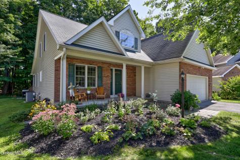 10 Rose Ridge Court Saratoga Springs NY 12866