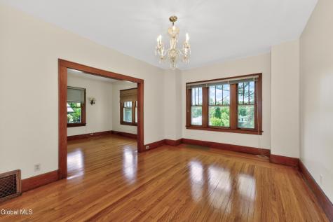 11 Orchard Terrace Wynantskill NY 12198