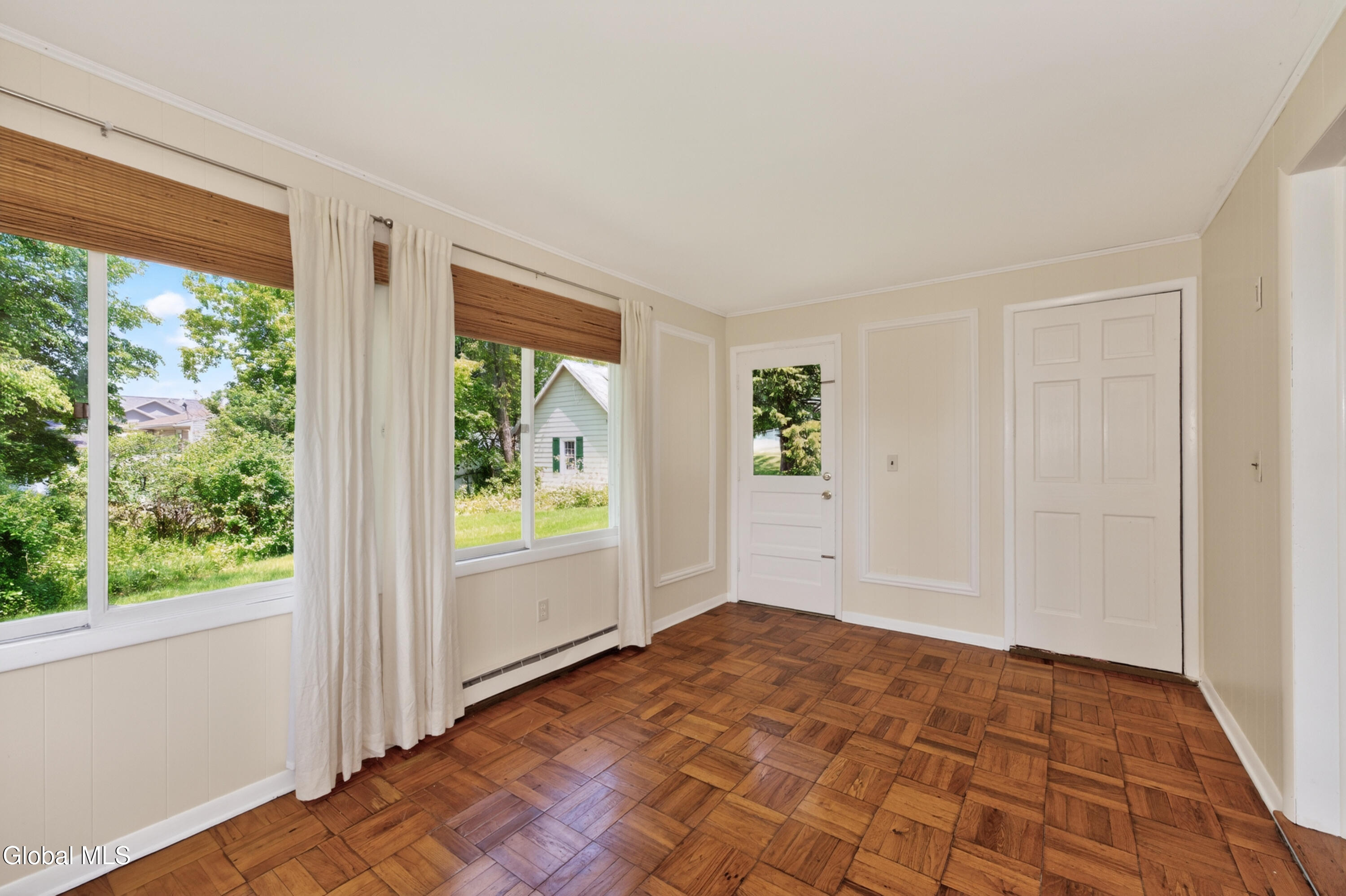 11 Orchard Terrace Wynantskill NY 12198