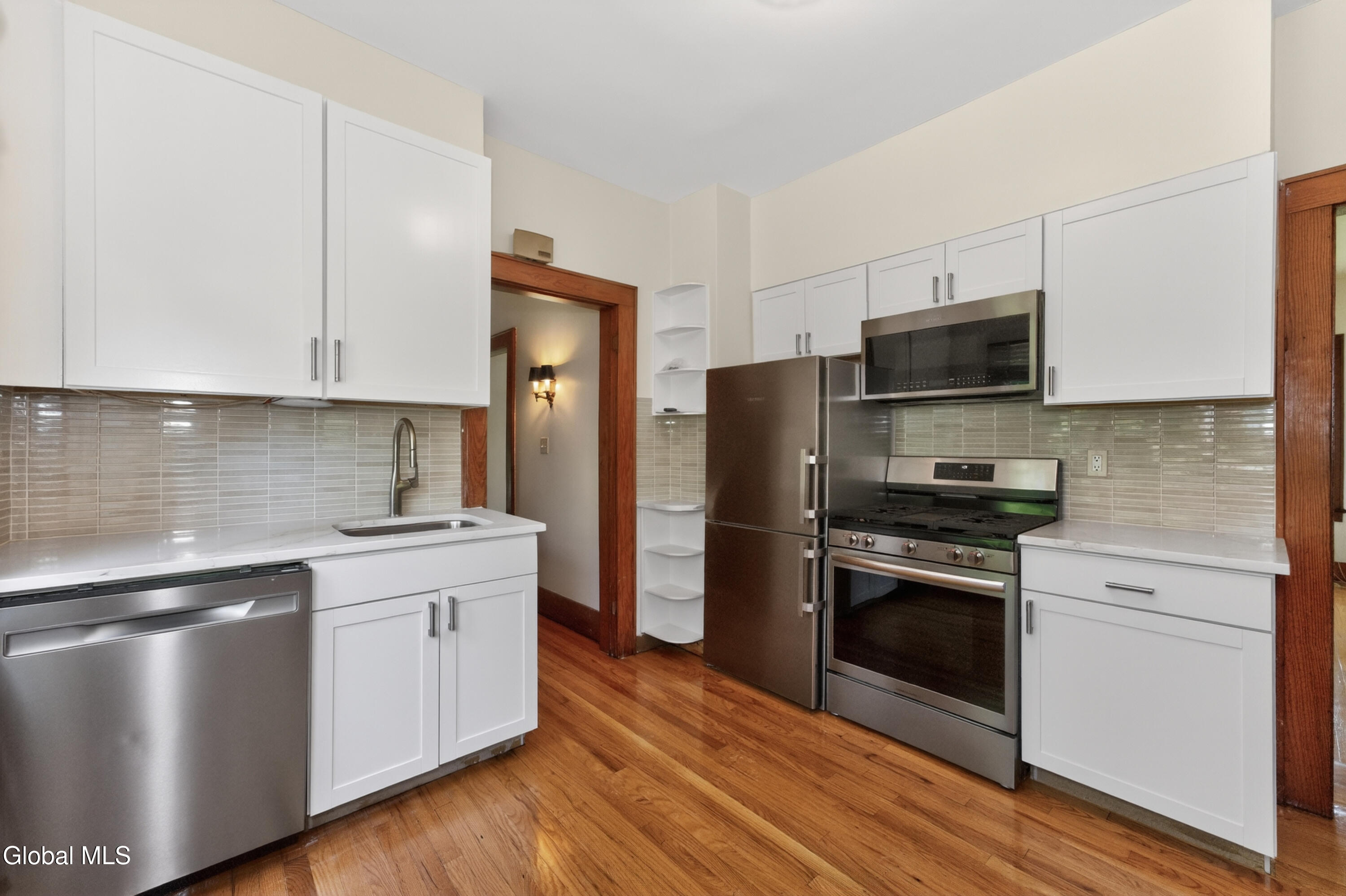 11 Orchard Terrace Wynantskill NY 12198