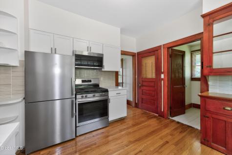 11 Orchard Terrace Wynantskill NY 12198