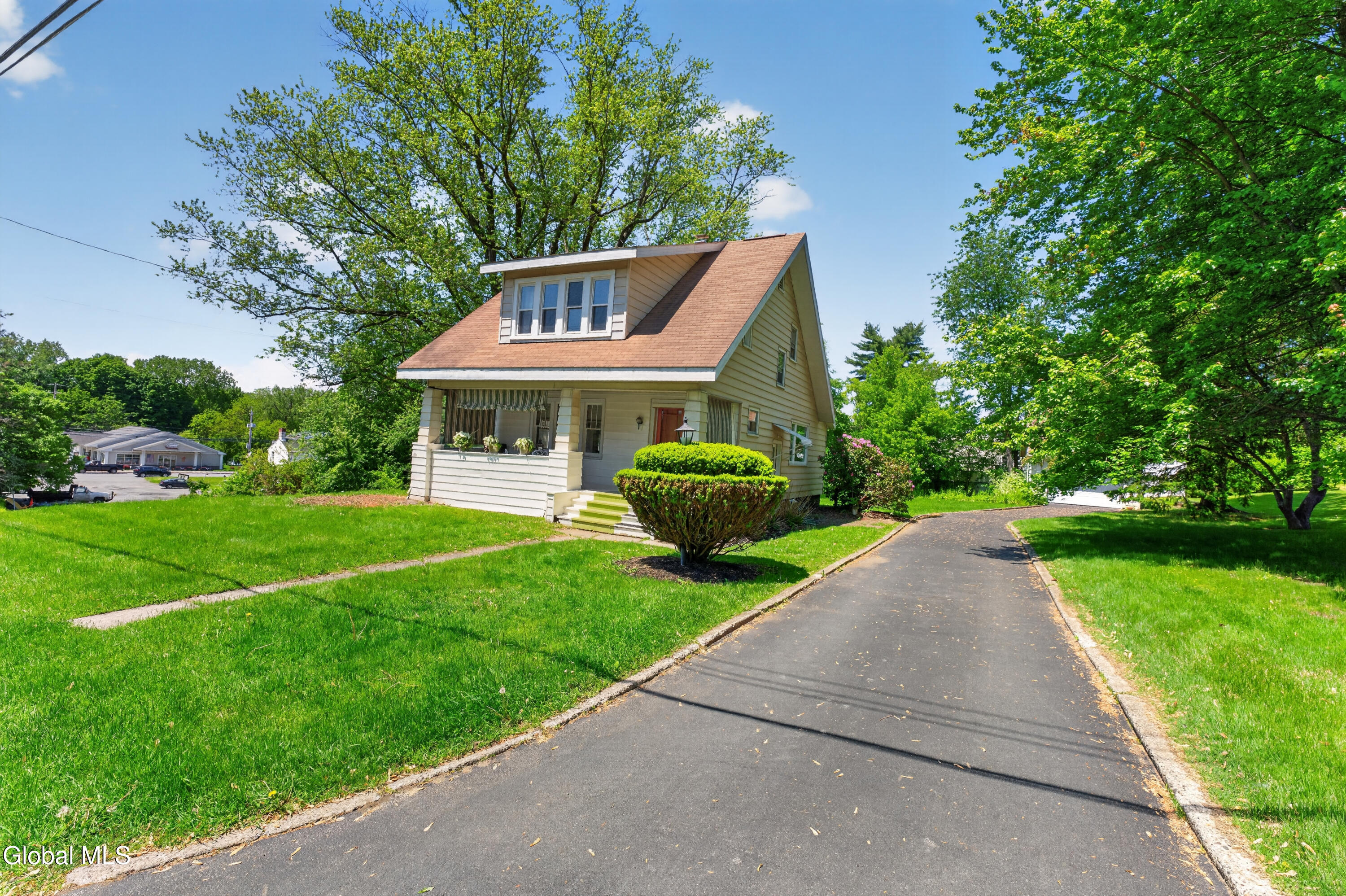 11 Orchard Terrace Wynantskill NY 12198