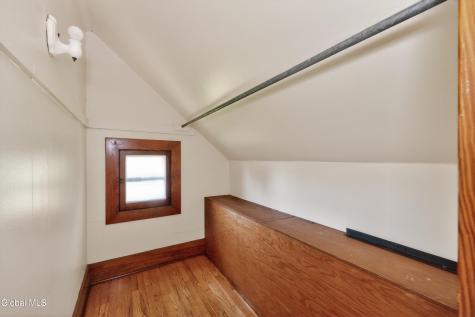 11 Orchard Terrace Wynantskill NY 12198