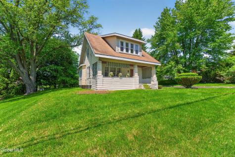 11 Orchard Terrace Wynantskill NY 12198
