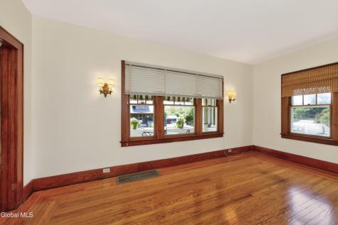 11 Orchard Terrace Wynantskill NY 12198