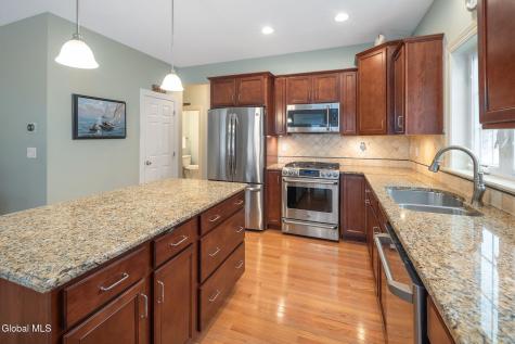 34 Lancaster Court Ballston Lake NY 12019