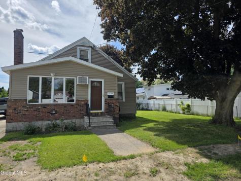 1735 Suffolk Avenue Schenectady NY 12303