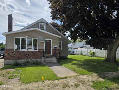 1735 Suffolk Avenue Schenectady NY 12303