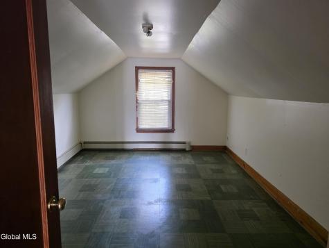 1735 Suffolk Avenue Schenectady NY 12303