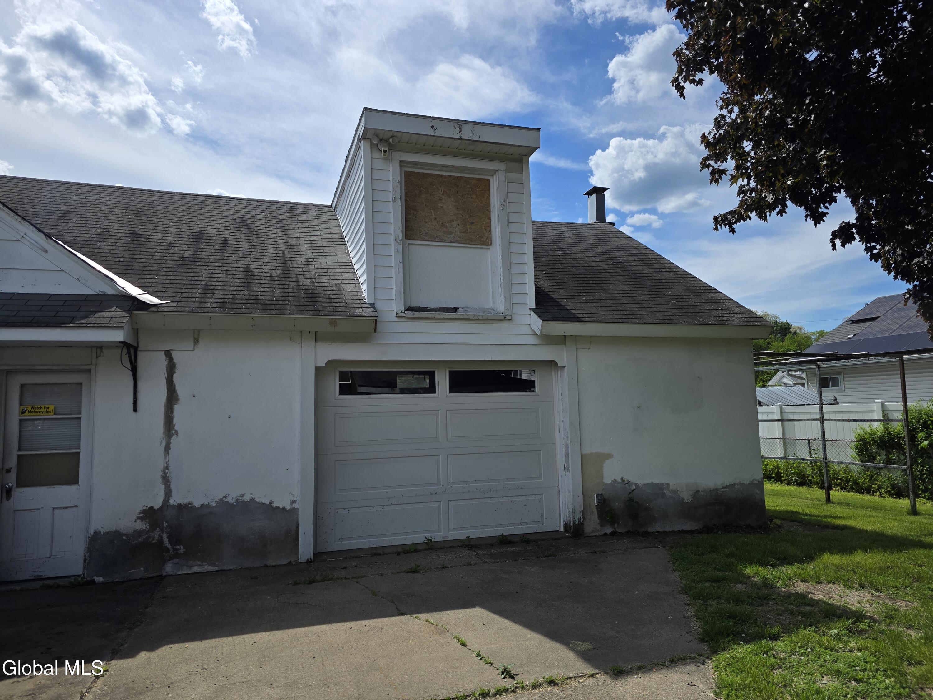1735 Suffolk Avenue Schenectady NY 12303