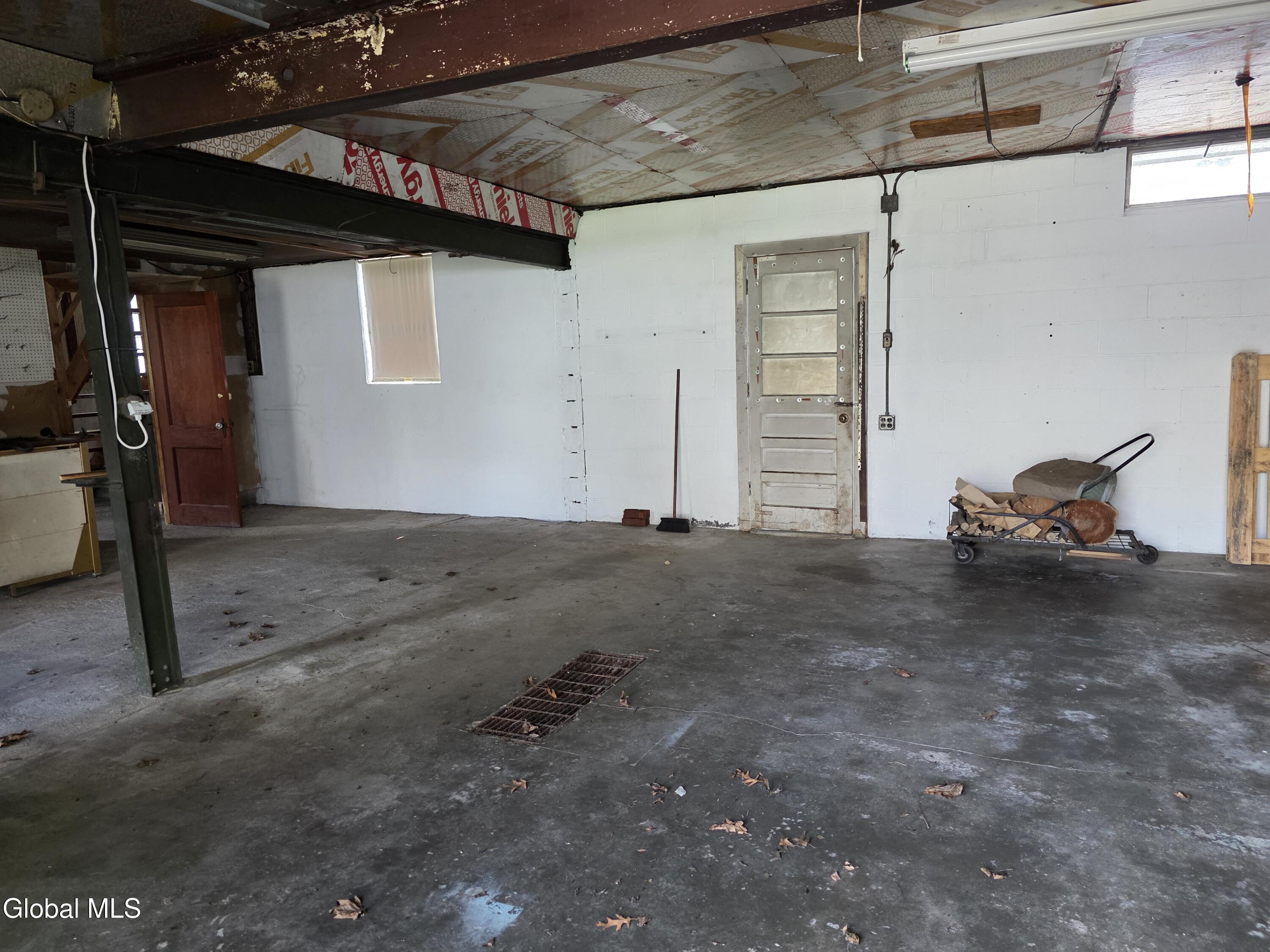 1735 Suffolk Avenue Schenectady NY 12303