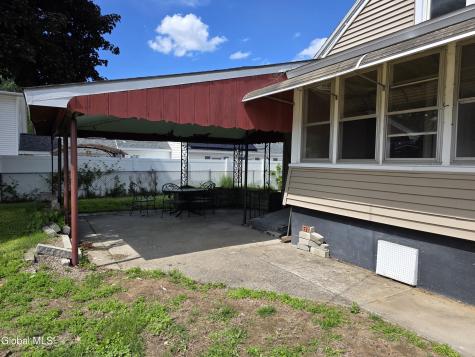 1735 Suffolk Avenue Schenectady NY 12303