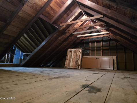 1735 Suffolk Avenue Schenectady NY 12303