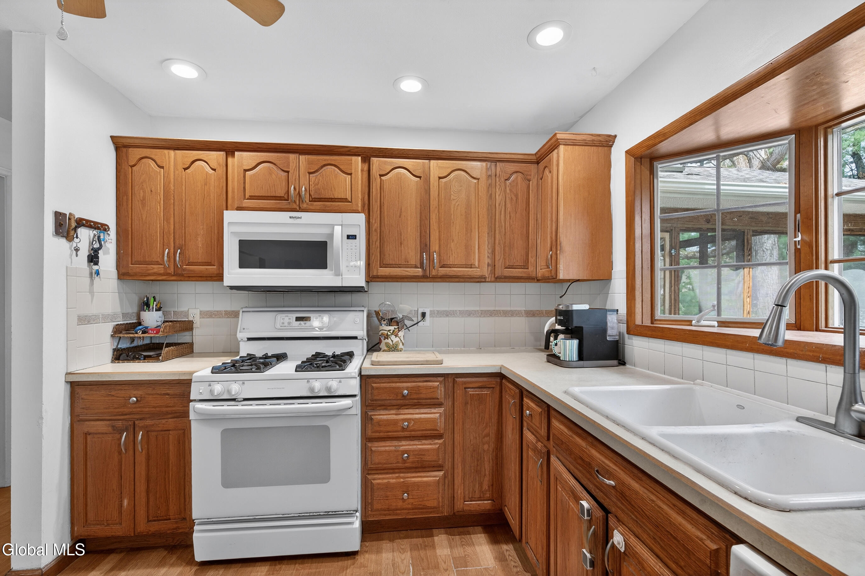 12 Carolanne Drive Delmar NY 12054