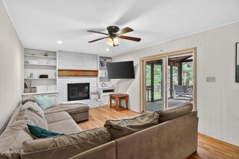 12 Carolanne Drive Delmar NY 12054