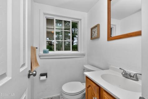 12 Carolanne Drive Delmar NY 12054