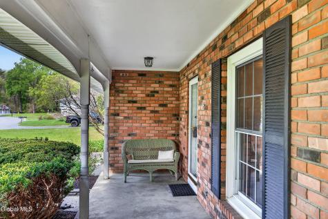 12 Carolanne Drive Delmar NY 12054