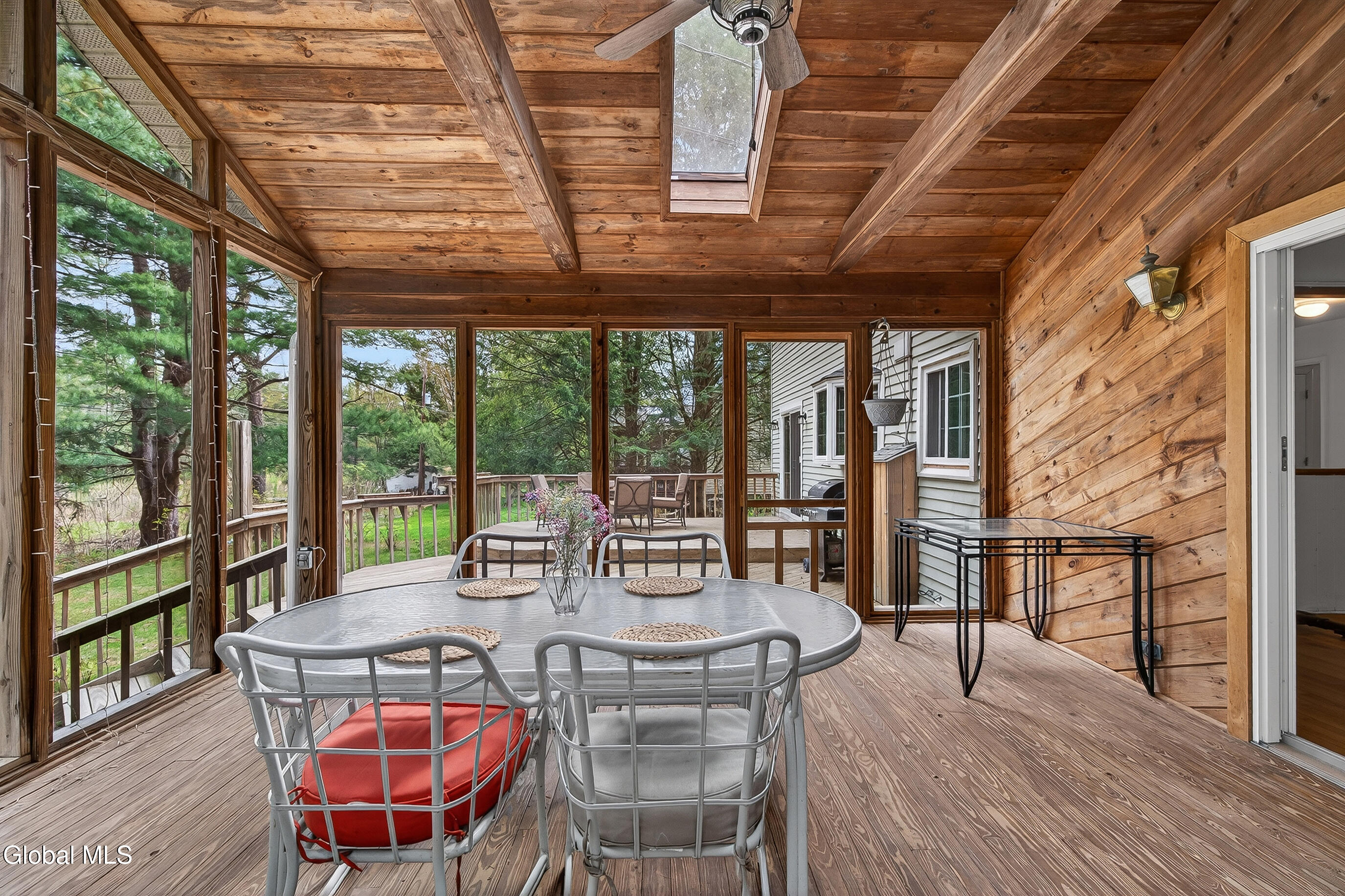 12 Carolanne Drive Delmar NY 12054