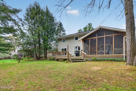 12 Carolanne Drive Delmar NY 12054