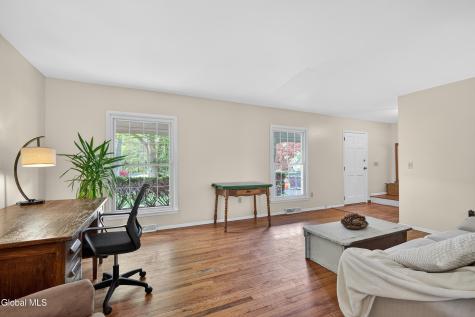 12 Carolanne Drive Delmar NY 12054