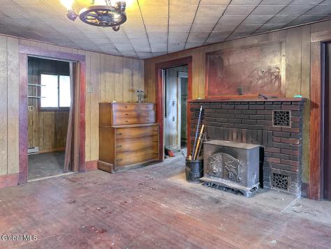 41 Hanneford Road Queensbury NY 12804