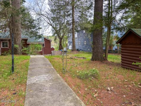 41 Hanneford Road Queensbury NY 12804