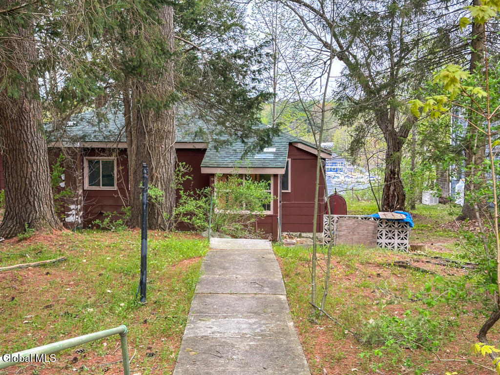 41 Hanneford Road Queensbury NY 12804