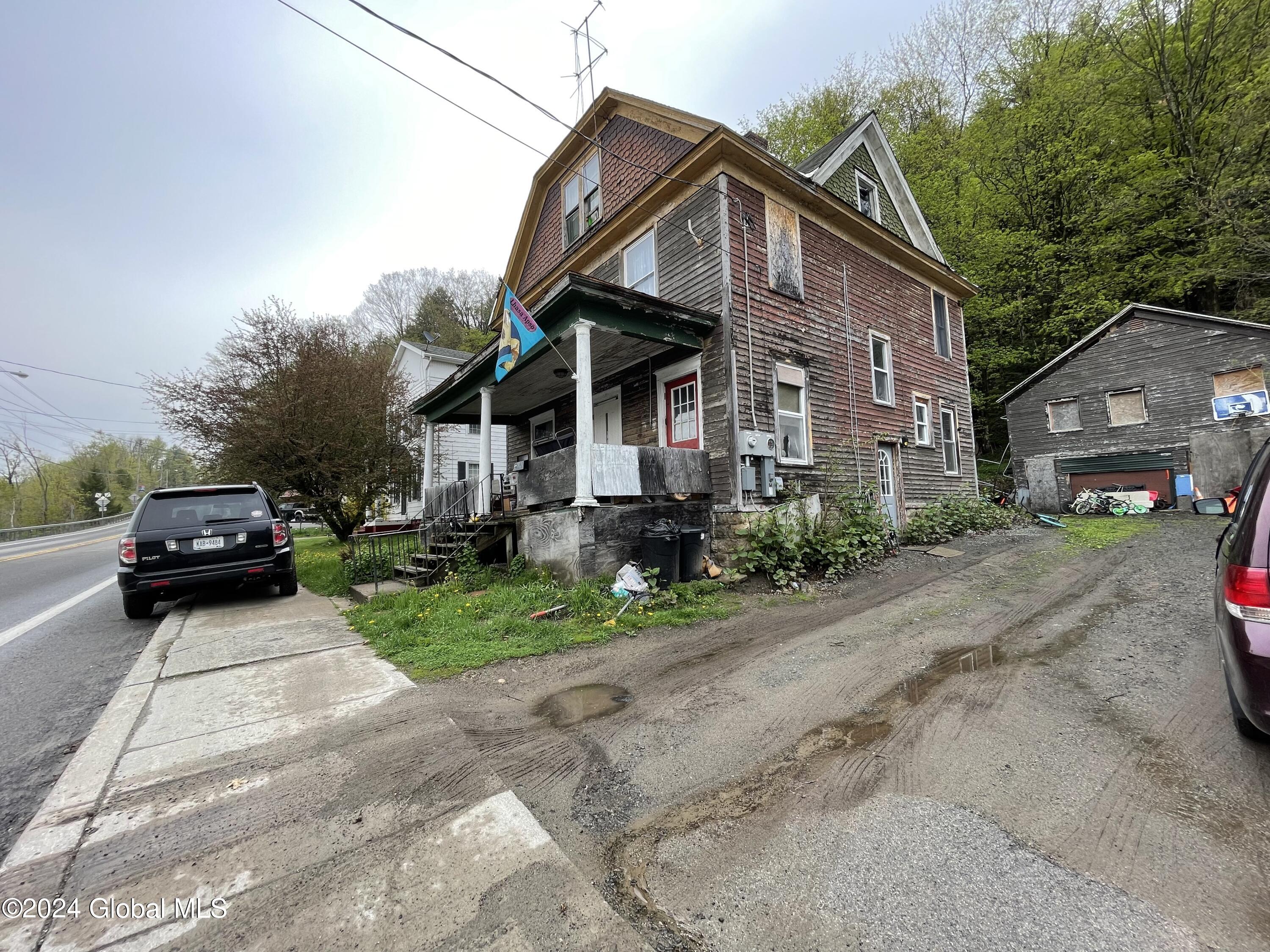 30 E State Street Dolgeville NY 13329
