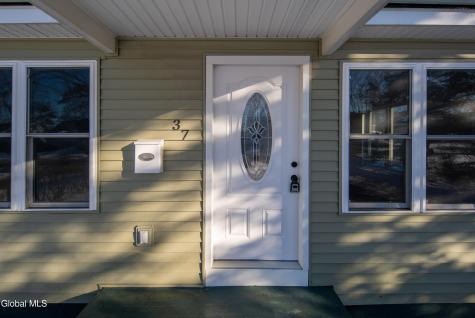 37 Marion Boulevard Scotia NY 12302