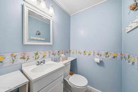 40 Gail Avenue Albany NY 12205