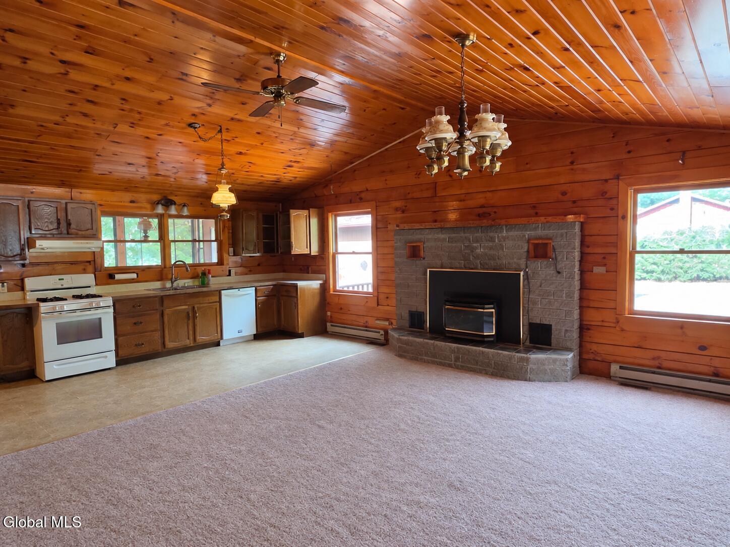 74 Jenni Jill Drive Warrensburg NY 12885