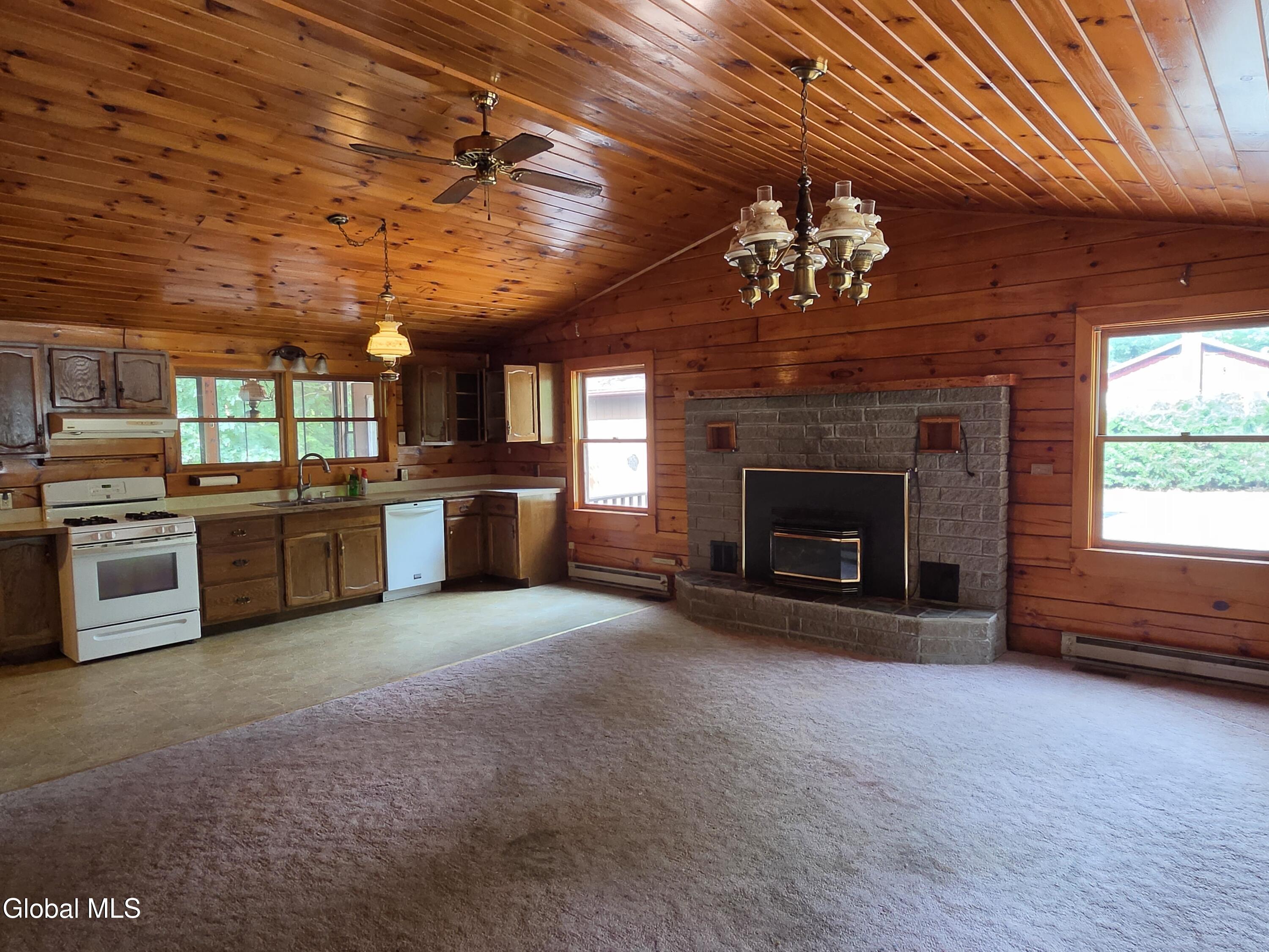 74 Jenni Jill Drive Warrensburg NY 12885