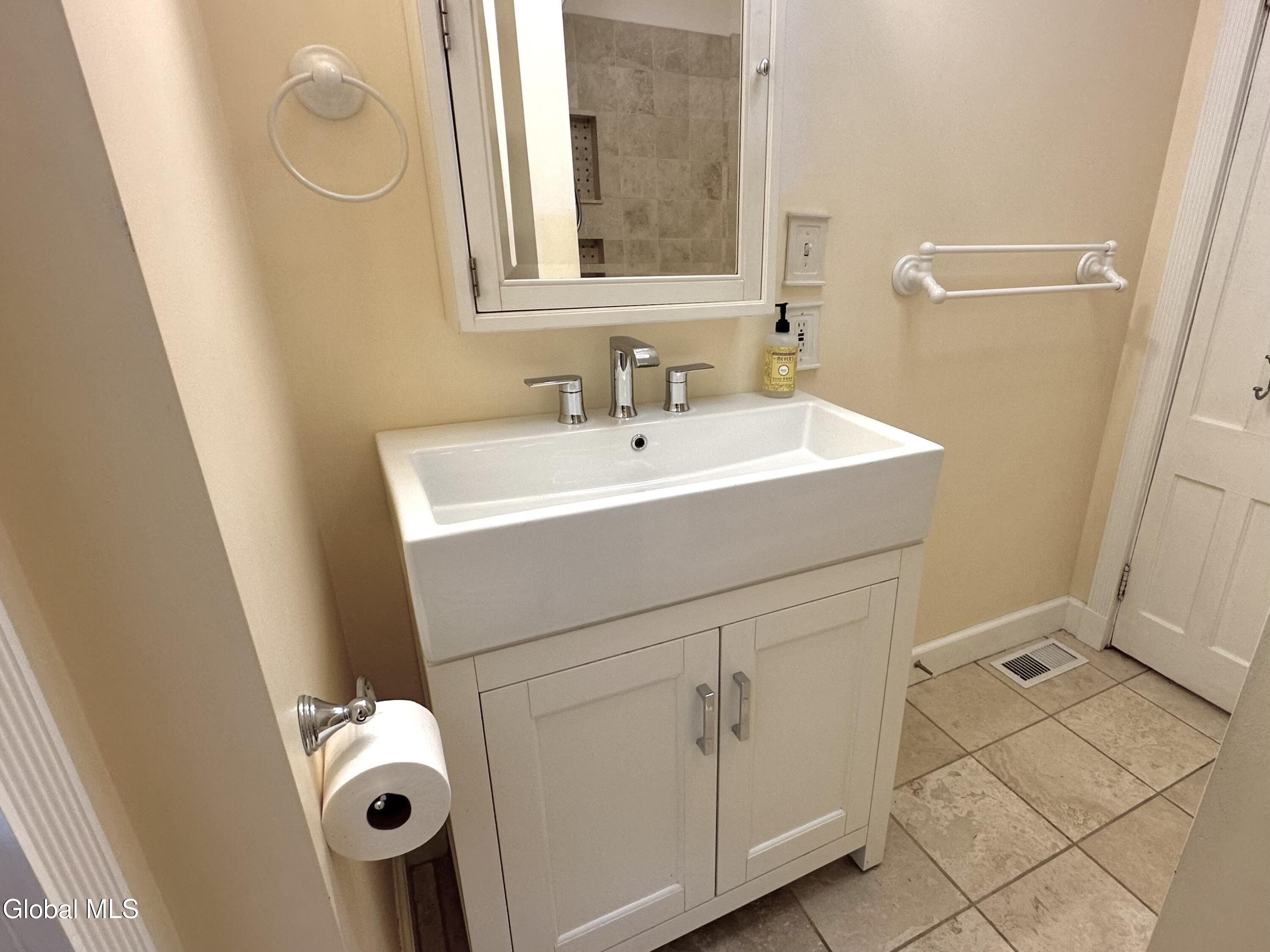 20 W Lawrence Street Albany NY 12206