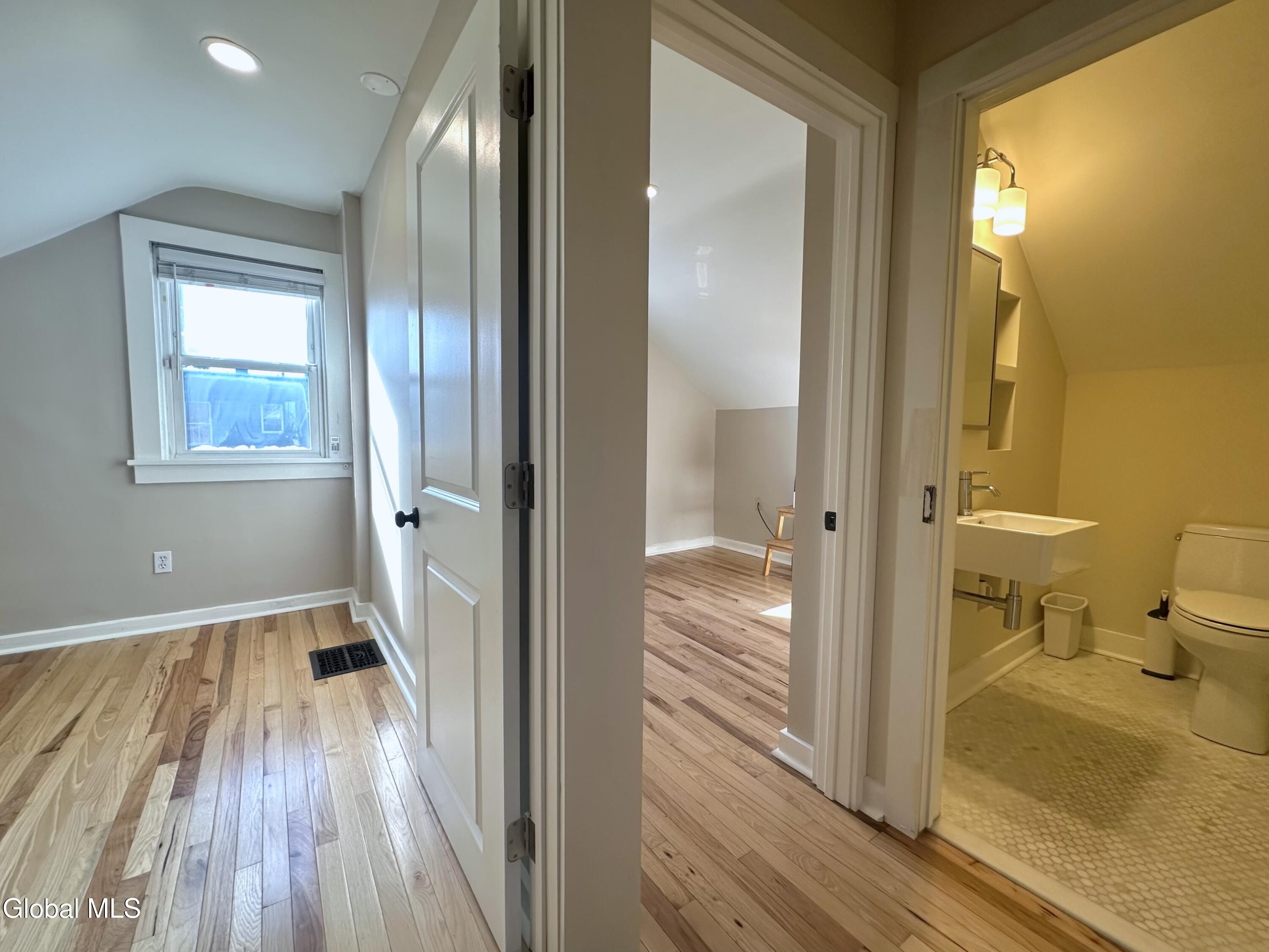 20 W Lawrence Street Albany NY 12206
