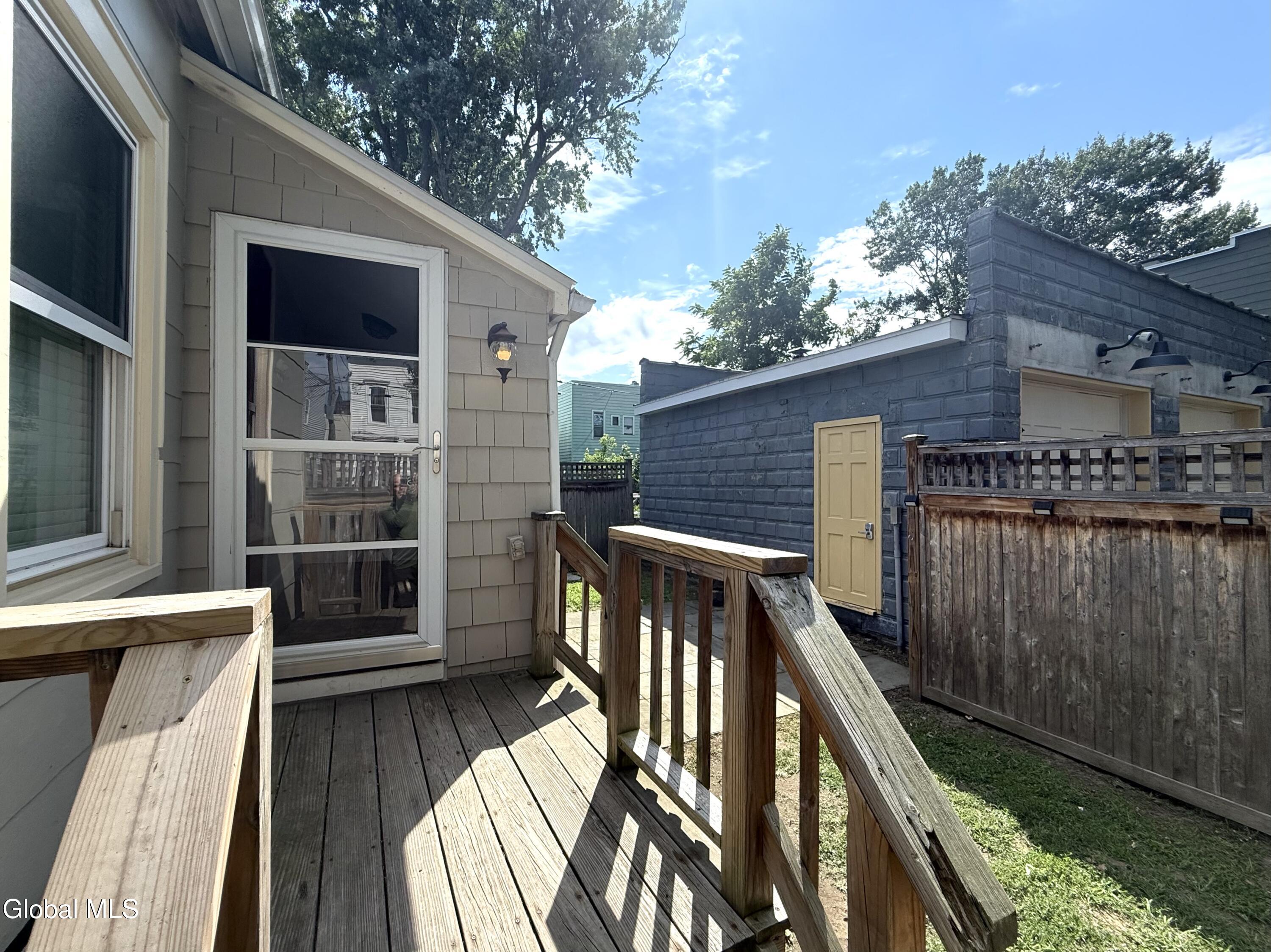20 W Lawrence Street Albany NY 12206
