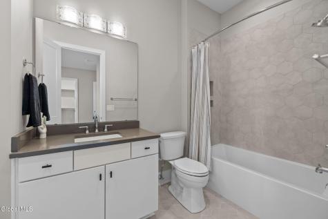 7 Gregory Court Saratoga Springs NY 12866