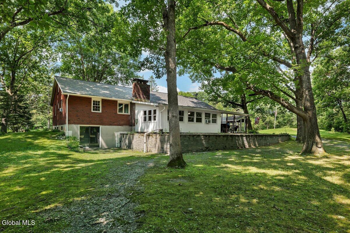 655 Hudson River Road Waterford NY 12188
